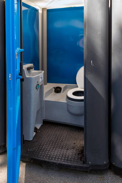 Best Long-term porta potty rental  in Little Falls, MN